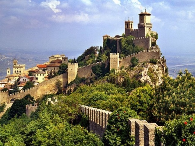 Chuyển Phát Nhanh Dhl Đi San Marino